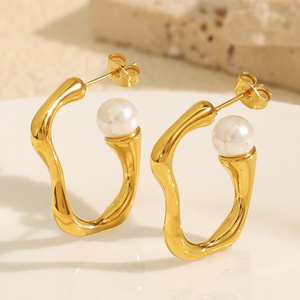 Pendientes de Aro Geométricos Chapados en Oro con Perla Sintética para Uso Diario de Mujer - Product Image 2