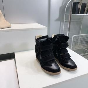 Nuevos zapatos casuales de lujo personalizados de caña alta con un estilo relajado, que encarnan el look clásico al aire libre, ideales para parejas. - Product Image 2