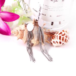 Boucles d'oreilles pendantes à pompon circulaire plaquées or PVD 18 carats en acier inoxydable, bijoux de mode pour mariage et fête pour femmes - Product Image 2