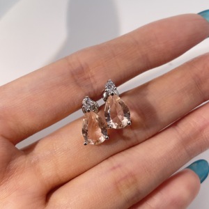 ต่างหูแบบติดหูทรงหยดน้ำ ประดับเพชรพลอยสีฟ้าทรงลูกแพร์ ดีไซน์คลาสสิก สง่างาม สำหรับผู้หญิง จาก Tianyu Gems ชุบทองบนทองเหลือง - Product Image 3