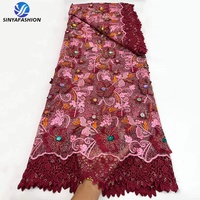 Tissu en dentelle guipure africaine soluble dans l'eau Sinya Unique Heavy 3D avec broderie florale appliquée, maille française et pierres de diamant