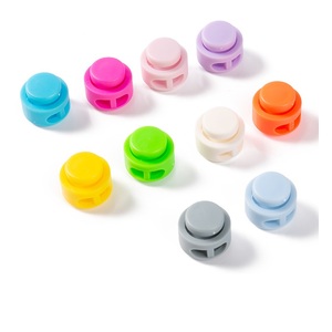 Le fabricant n'a pas besoin de nouer les lacets. Boucle à ressort pour vêtements et cordon de serrage pour ourlet de sweat à capuche. Boucle élastique en forme de nez de cochon - Product Image 1
