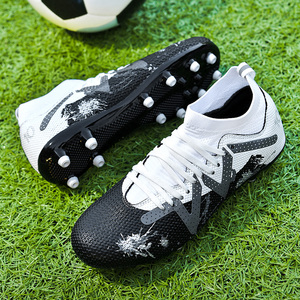 Chaussures <span class=keywords><strong>de</strong></span> football <span class=keywords><strong>de</strong></span> compétition pour hommes en gros d'usine, chaussures <span class=keywords><strong>de</strong></span> football d'entraînement antidérapantes avec crampons MG, logo personnalisable - Product Image 2