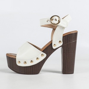 Sandalias de tacón para mujer con punta abierta, tacón grueso, plataforma, hebilla, color sólido, estilo que aumenta la altura - Product Image 5