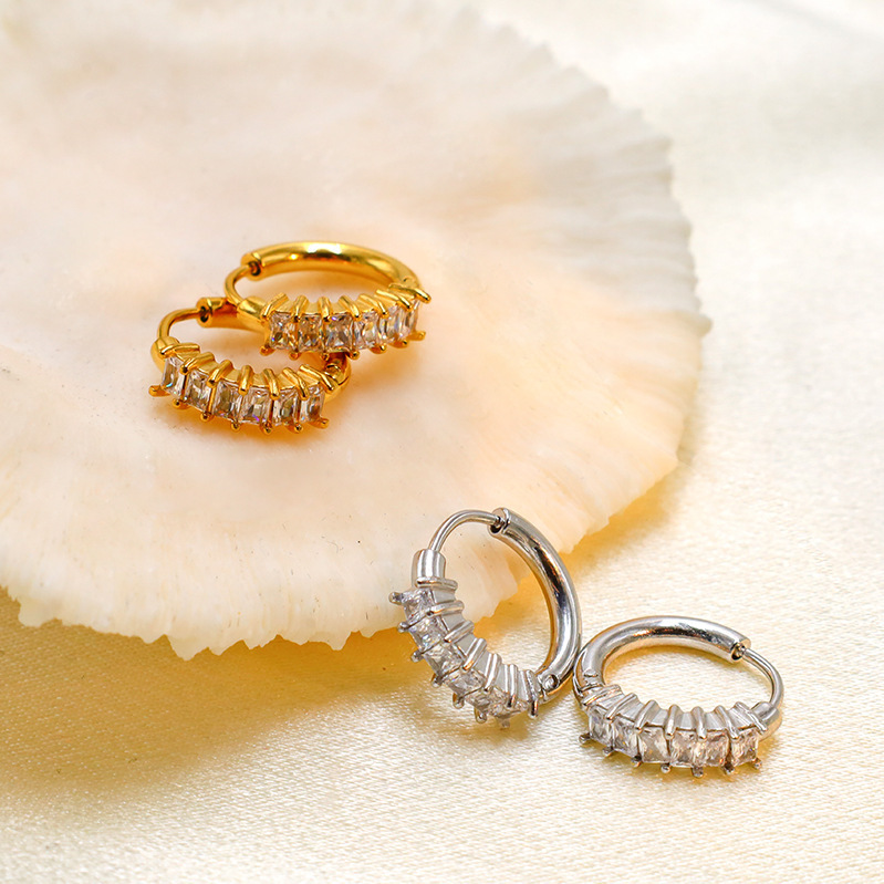 Premium Stainless Steel Zircon Channel Stud