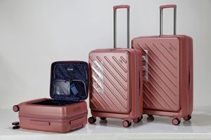 Maleta de viaje termoformada personalizada de calidad superior con bolsillo frontal, ruedas de aluminio y candado TSA - Product Image 2