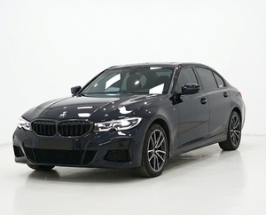 BMW Serie 3 320Li M Sport Luxury Sport Sedan 2022 Usata con Basso Chilometraggio, Marca Tedesca Premium per Affari e Famiglia - Product Image 1
