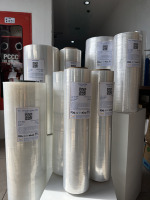 Film étirable sans noyau de LLDPE d'origine du Vietnam 500m Surface transparente lisse pour l'emballage de palettes