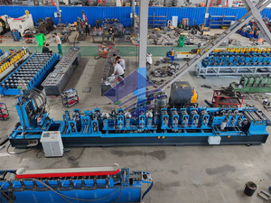 Machine de formage de profilés CZ automatique à changement rapide pour la fabrication de canaux en acier avec trous perforés - Product Image 5