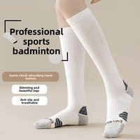 Chaussettes de compression sportives mi-mollet pour femme, avec semelle antidérapante en coton polyester, idéales pour la course, la corde à sauter, le yoga et le badminton