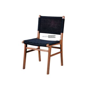 Chaise de salle à manger légère Clanora avec détails en teck massif tressé, confortable, durable, design moderne pour une utilisation en extérieur, hôtels, parcs - Product Image 4