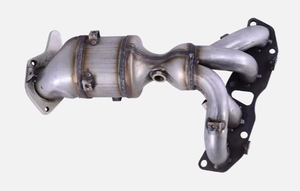 Convertisseur catalytique à trois voies Euro4 Euro5 Euro6 avec substrat cameric pour Nissan Altima 2002-2006 - Product Image 3