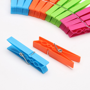 Pinces <span class=keywords><strong>à</strong></span> <span class=keywords><strong>linge</strong></span> multifonctionnelles, durables et écologiques en plastique pour la lessive, la cuisine, l'extérieur, la garde-robe et le salon - Product Image 2