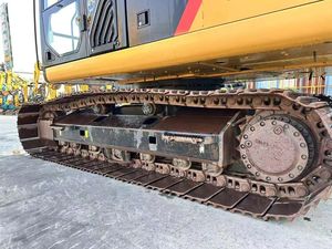 Excavadora Usada de 20 Toneladas Modelo 320E2 con Motor y Bomba, Certificación CE y BV, Maquinaria en Buen Estado con Informe Incluido - Product Image 6