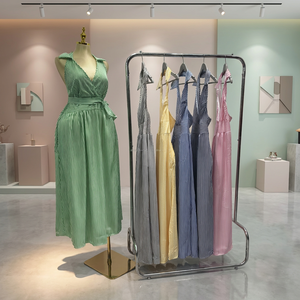 Robe élégante et décontractée pour femme, nouvelle collection 2026, coupe ajustée, dentelle à motifs géométriques, respirante pour l'été et le printemps, vente <span class=keywords><strong>en</strong></span> gros à bas prix - Product Image 1