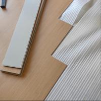 Revêtement de sol en vinyle SPC haut de gamme, résistant à l'usure, imperméable, compatible avec le chauffage par le sol, structure EPC ABA, pour intérieur, villa, centre commercial sur mesure