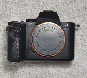 Appareil photo numérique de haute qualité 90% neuf, plein format A7 Mark II, appareil photo Sony FHD, appareil photo sans miroir Alpha 7 II - Product Image 1