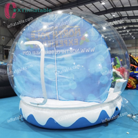 Boule de neige gonflable personnalisée pour la publicité de Noël, tente gonflable en forme de globe de neige pour décorations de Noël festives