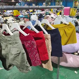 Vestiti usati all'ingrosso prezzo più conveniente estate molti stili di cotone pantaloni balle miste