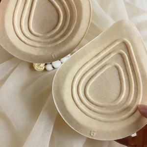 Prostesis Mastektomi Nyaman, Ringan, Berbahan Spons Busa Berventilasi, Bantalan Bentuk Payudara untuk Pemulihan Pasca Operasi Kanker Payudara Wanita - Product Image 3