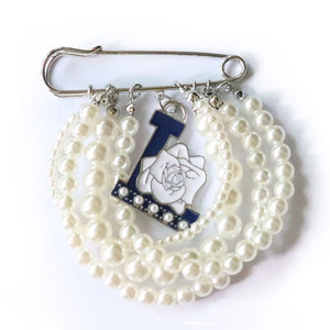 Phi Beta 字母会终身会员胸针 白玫瑰珐琅珍珠别针 - Product Image 1