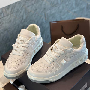 White thick-soled casual men's shoes - PU anti-odor and anti-slip luxury fashion sports shoes - suitable <b>for</b> both men and women - Product Image 1