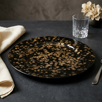 Luxuriöser 13-Zoll-Plastikteller aus PS, klar, mit schwarz-goldener Sprenkelstruktur, moderner Dekoteller für die Tischdekoration im Restaurant