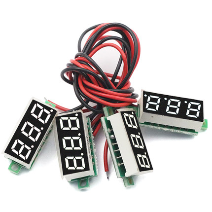 0,28 дюймов маленький цифровой вольтметр постоянного тока насадки для душа цифровой дисплей три линии DC0-100V вольтметр батареи