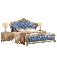 Ensemble de meubles de chambre à coucher de luxe en bois de hêtre français classique, avec feuilles d'or et tissu italien, pour appartement et hôtel