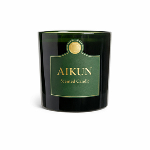 Bougie parfumée AIKUN Deep Woody Green Glass Jar avec logo personnalisé, en verre vert, parfum Baies Chaudes, pour salon, chambre, spa - Product Image 1