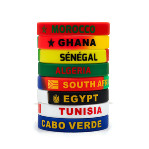 Bracelet en silicone imperméable imprimé drapeaux du monde, bracelet <span class=keywords><strong>de</strong></span> football USA 2026 pour les fans <span class=keywords><strong>de</strong></span> football national, souvenirs d'événements - Product Image 4