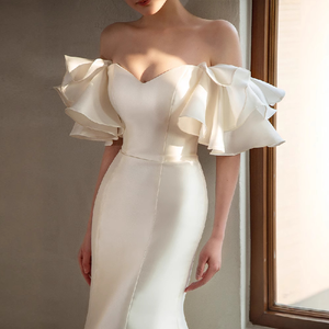 <span class=keywords><strong>Robe</strong></span> <span class=keywords><strong>de</strong></span> <span class=keywords><strong>mariée</strong></span> rétro en satin léger, épaules dénudées, coupe ajustée, élégante et simple, avec traîne, personnalisable - Product Image 3