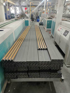 Panel de Pared Ranurado WPC Moderno, Impermeable, Ignífugo e Insonorizante, Fácil de Instalar, para Hogar, Sala de Estar, Cocina, Hotel, Escuela, Hospital - Product Image 3