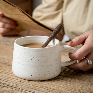Mug à café en céramique mouchetée personnalisé, mug à thé blanc simple - Product Image 6