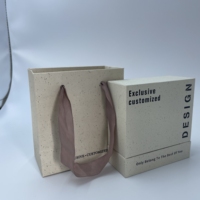 Vente en gros de coffrets de luxe personnalisés pour bracelets, boucles d'oreilles, colliers, bagues - Motif carré, logo de luxe pour boîtes d'emballage en papier pour bijoux