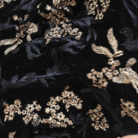 Tissu en velours floral brodé de fil d'or fin pour manteau de luxe, robe, robe de soirée et textile de maison