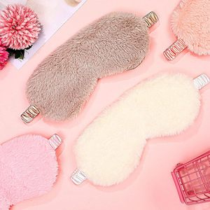 Masque de sommeil en peluche, soie et satin, doux, occultant, coloré, pour enfants, femmes, hommes, avec logo personnalisé OEM - Product Image 4