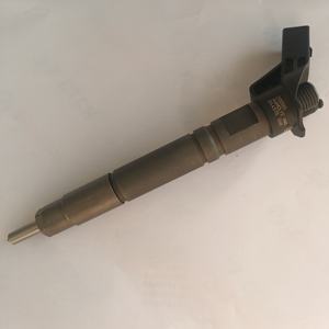 Injecteur de carburant diesel d'origine 0 445 115 068 0445115069 pour Mercedes Sprinter, Viano, <span class=keywords><strong>Vito</strong></span> - 2.0 2.2 à prix avantageux - Product Image 1