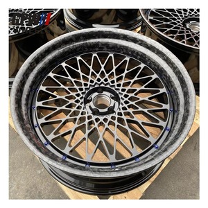 Rines de Aleación Forjada de Dos Piezas Tipo Deep Dish con Barril de Fibra de Carbono Envolvente, Forjado Personalizado, PCD, ET, Tratamiento de Superficie y Tapa Central - Product Image 1