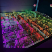 Acryl-Plattform RGB/Weiß Farbige Sternenhimmel-LED-Bühne Laminat-Tanzfläche für Hochzeiten LED-Tanzflächen-Paneele