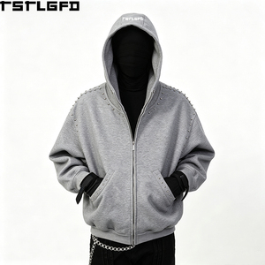 Sudadera con capucha y cremallera OEM/ODM, gris jaspeado, con remaches metálicos, cuello alto, corte holgado, estilo urbano, venta al por mayor - Product Image 4