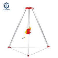 Trépied de sauvetage pour personne de 500 kg, 2,14 m, pour espaces confinés, avec treuil manuel, corde de 10-30 m, harnais de sécurité à cinq points, kit CE