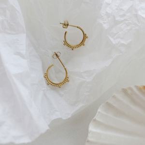 Boucles d'oreilles clous en acier inoxydable plaqué or 18 carats, anti-ternissement, style bohème tendance, gravure personnalisée, vente en gros pour femmes - Product Image 1