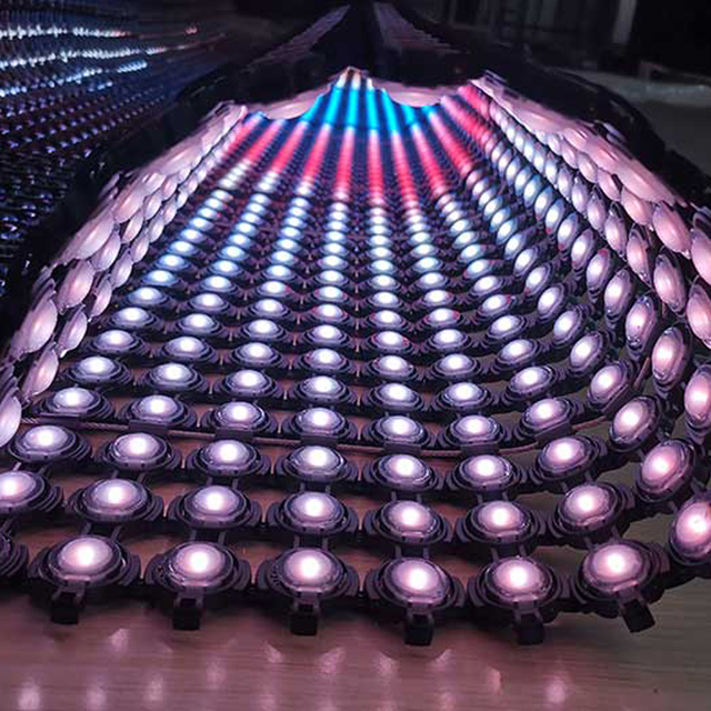 High Definition Curtain LED Screen P31.25 Outdoor Curtain Screen for Building Wall Mesh LED Pixel Programmable