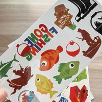Autocollants de tatouage temporaire 'Gone Fishing' motifs Poisson, Crabe, Canne à pêche, Filet, Chapeau de pêcheur, Tatouages corporels imperméables pour sports de plein air et décoration de fête