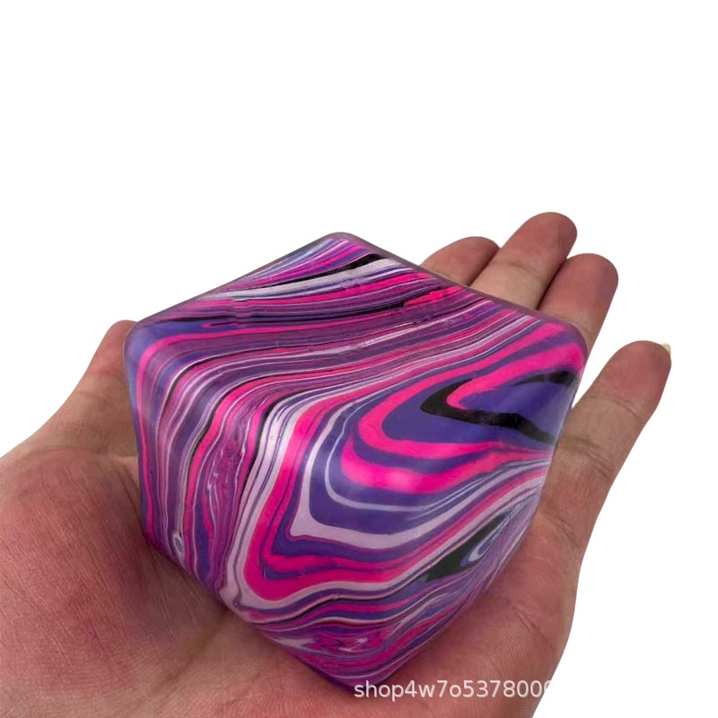 5.5cm lava-pattern ice cubes [purple]