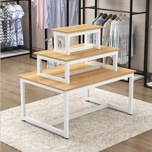 Expositor de Cosméticos Personalizado de 3 Niveles con Estructura de Acero y Madera, Expositor de Zapatos, Estante de Promoción de Ropa para Tiendas Minoristas - Product Image 2