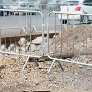 Barrière de contrôle des foules en acier <span class=keywords><strong>galvanisé</strong></span>, barricade piétonne, clôture pour la sécurité routière lors d'événements et pour une utilisation en extérieur, fournie par l'usine - Product Image 3