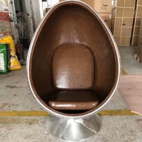 Fauteuil pivotant en cuir marron de style industriel vintage, fauteuil aviateur en fibre de verre et cuir pour salon, café et bar