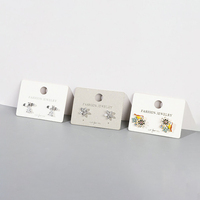 Emballage personnalisé en papier recyclé blanc gaufré 3D de luxe pour bijoux, colliers, bagues, boucles d'oreilles, bracelets, étiquettes de présentation